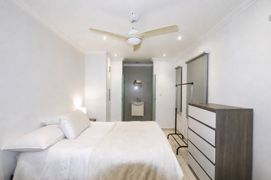 0 Bedroom Property for Sale in Sea Point Western Cape